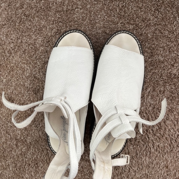 Free People Sandals - Picture 3 of 3